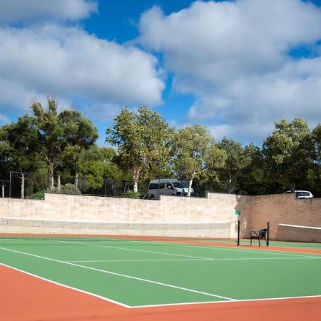 Pullman Bunker Bay Resort Margaret River Дансборо Экстерьер фото Tennis court at the University of Western Australia