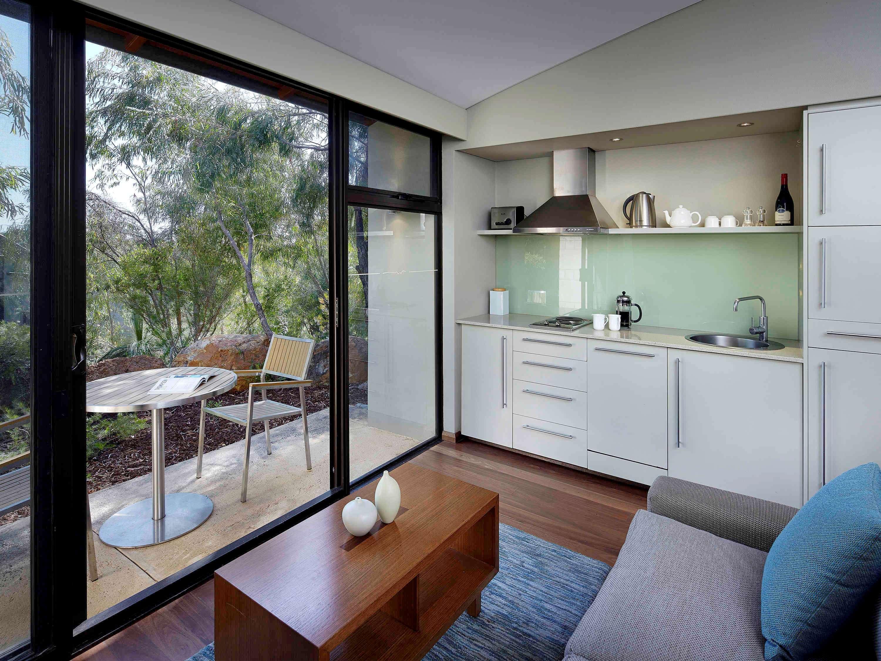 Pullman Bunker Bay Resort Margaret River Дансборо Экстерьер фото A kitchen in a typical apartment at the Village