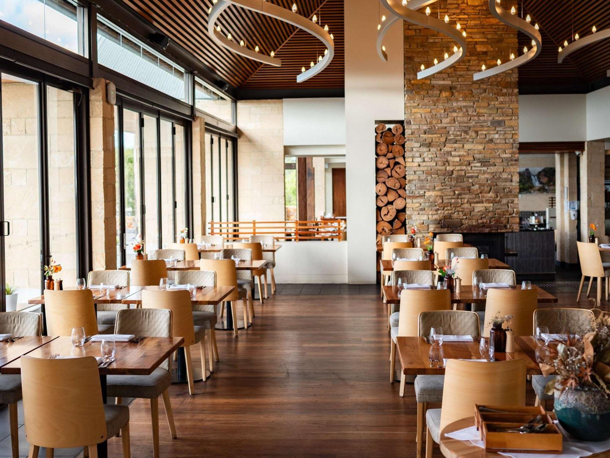 Pullman Bunker Bay Resort Margaret River Дансборо Экстерьер фото Interior of the restaurant
