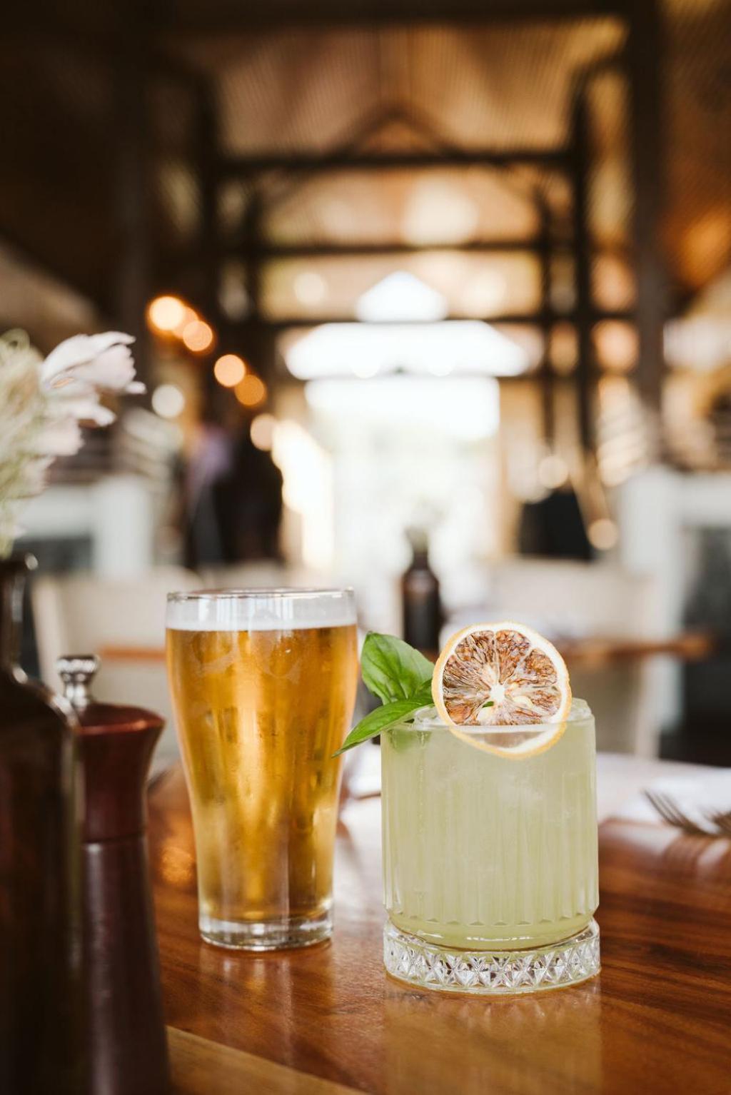 Pullman Bunker Bay Resort Margaret River Дансборо Экстерьер фото Beer and cocktail at the bar
